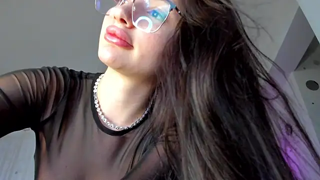 IreneVON online show from February 2025 08:42:01 AM