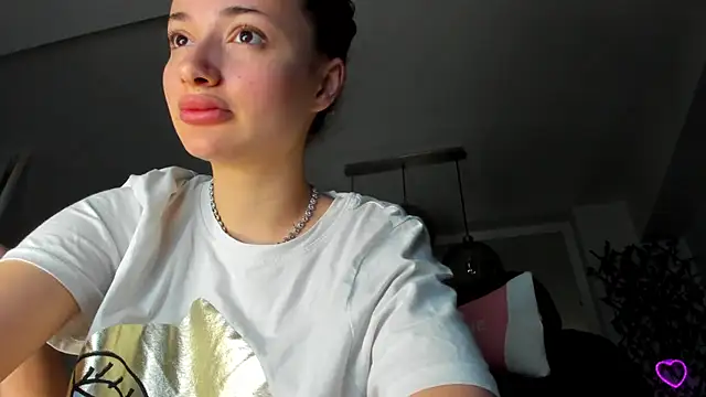 IreneVON online show from March 2025 03:48:02 PM