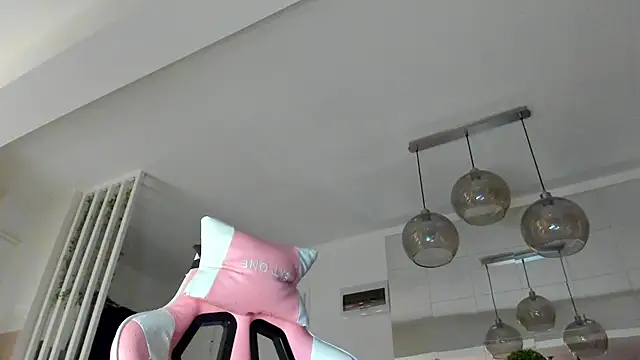 IreneVON online show from November 2025 04:22:01 AM