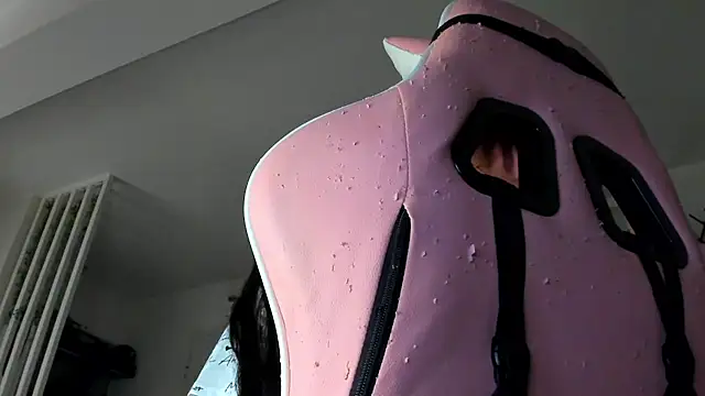 IreneVON online show from November 2025 05:32:02 AM