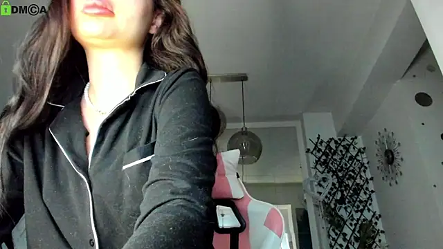 IreneVON online show from April 2026 04:52:02 AM