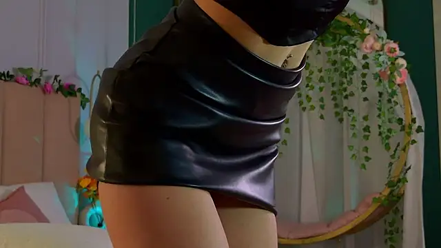 Snapshot of Eva_Natsumi chatting on December 2024 09:06:02 AM Eva Natsumi online show from December 2024 09:06:02 AM