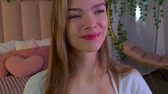 Snapshot of Eva_Natsumi chatting on December 2024 05:20:01 AM Eva Natsumi online show from December 2024 05:20:01 AM