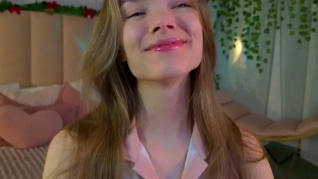 Snapshot of Eva_Natsumi chatting on December 2024 08:34:02 AM Eva Natsumi online show from December 2024 08:34:02 AM