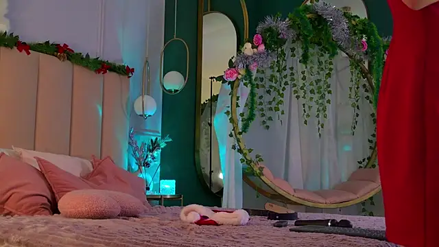 Snapshot of Eva_Natsumi chatting on December 2024 08:24:01 AM Eva Natsumi online show from December 2024 08:24:01 AM