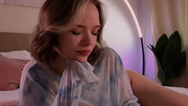 Snapshot of Eva_Natsumi chatting on February 2025 09:31:02 AM Eva Natsumi online show from February 2025 09:31:02 AM