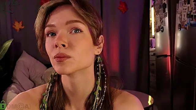 Snapshot of Eva_Natsumi chatting on November 2025 05:03:01 PM Eva Natsumi online show from November 2025 05:03:01 PM