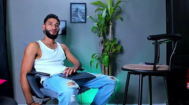 Damian 022 online show from January 2025 10:37:02 PM