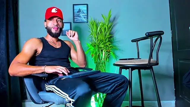 Damian 022 online show from November 2025 01:00:02 PM