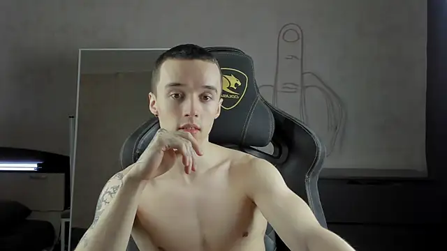 Snapshot of MasonWarholl chatting on January 2025 04:26:01 AM MasonWarholl online show from January 2025 04:26:01 AM