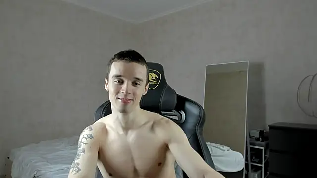 Snapshot of MasonWarholl chatting on January 2025 02:35:01 AM MasonWarholl online show from January 2025 02:35:01 AM