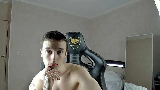 Snapshot of MasonWarholl chatting on February 2025 05:31:01 PM MasonWarholl online show from February 2025 05:31:01 PM