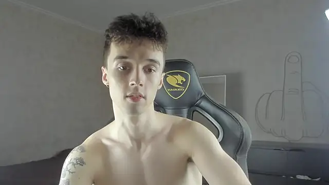 Snapshot of MasonWarholl chatting on October 2025 04:14:02 PM MasonWarholl online show from October 2025 04:14:02 PM