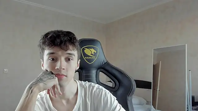 Snapshot of MasonWarholl chatting on February 2026 02:36:01 PM MasonWarholl online show from February 2026 02:36:01 PM