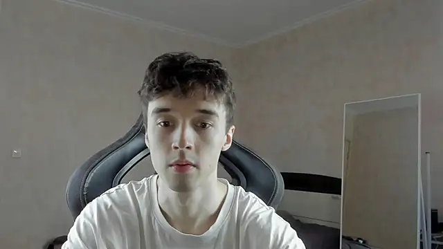 Snapshot of MasonWarholl chatting on February 2026 02:58:02 PM MasonWarholl online show from February 2026 02:58:02 PM