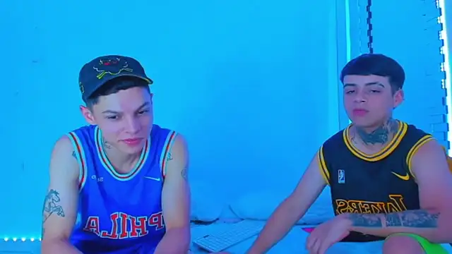 HOT boy2025 online show from February 2025 01:12:02 AM