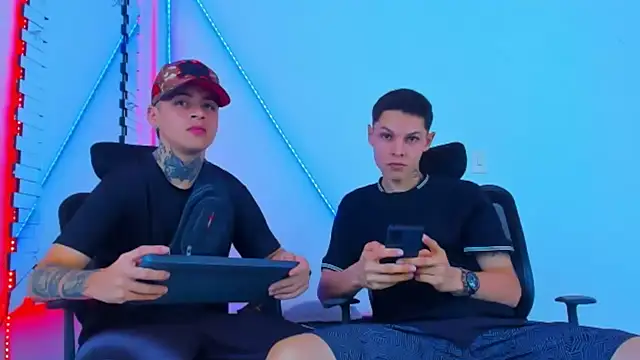 HOT boy2025 online show from November 2025 07:38:01 PM