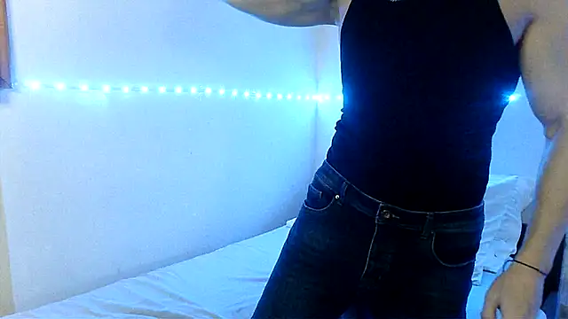 Snapshot of Alexx_Fit023 chatting on December 2024 09:30:02 PM Alexx Fit023 online show from December 2024 09:30:02 PM