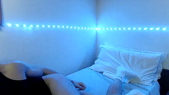 Snapshot of Alexx_Fit023 chatting on December 2024 12:50:01 AM Alexx Fit023 online show from December 2024 12:50:01 AM