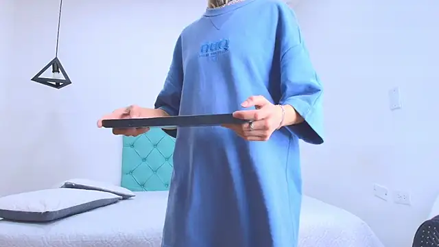 Tinny and Candy online show from March 2025 01:13:02 PM