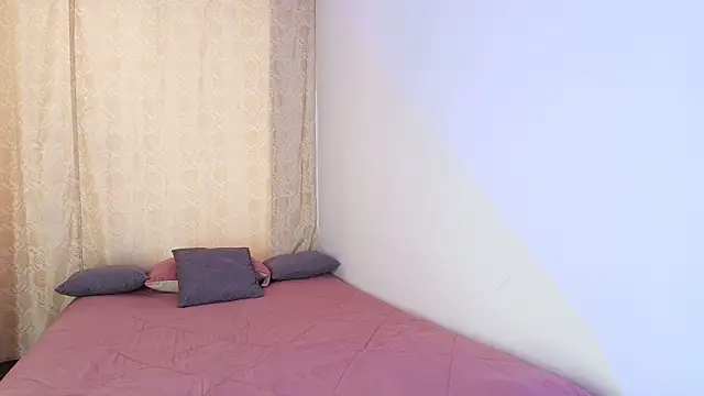 Tinny and Candy online show from February 2026 06:12:02 PM