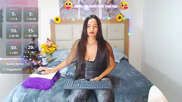 valentina hearts online show from December 2024 03:17:02 AM
