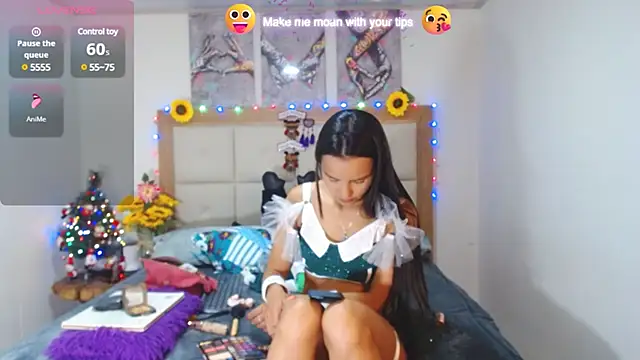 valentina hearts online show from December 2024 12:00:02 AM