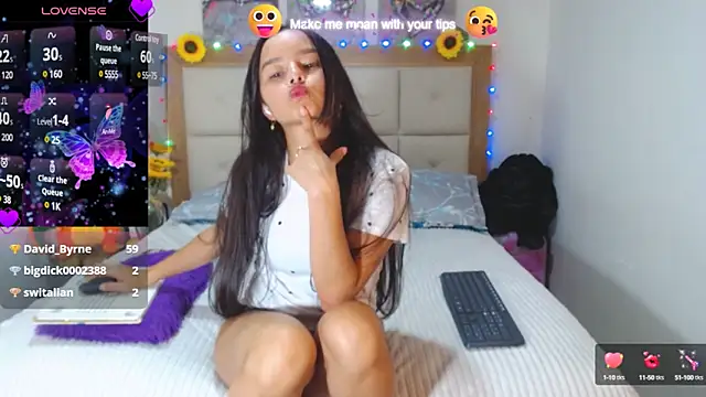 valentina hearts online show from January 2025 04:28:02 AM