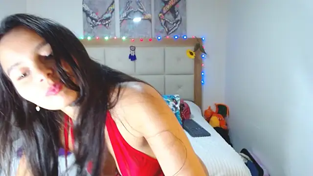 valentina hearts online show from February 2025 04:46:02 AM