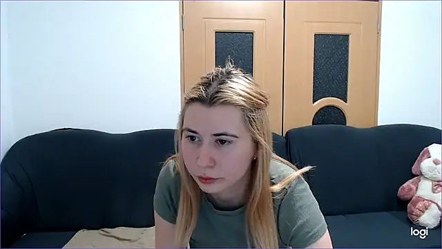 VioletaFlower7 online show from March 2025 05:24:02 PM