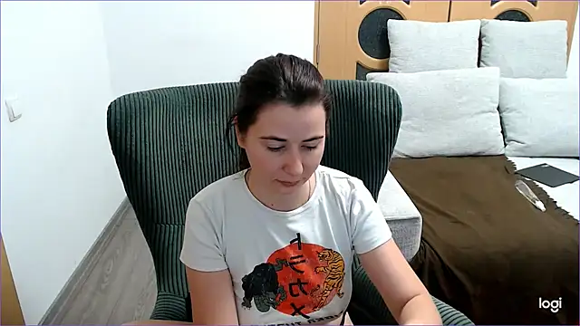 VioletaFlower7 online show from November 2025 09:03:02 PM