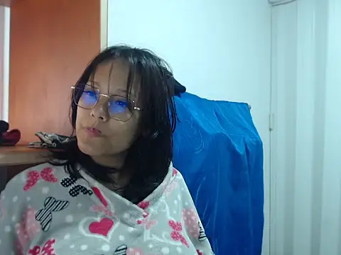 home vlak online show from March 2026 08:58:01 PM