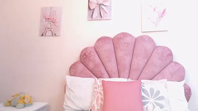 MilaaAdams online show from June 2026 11:21:01 AM