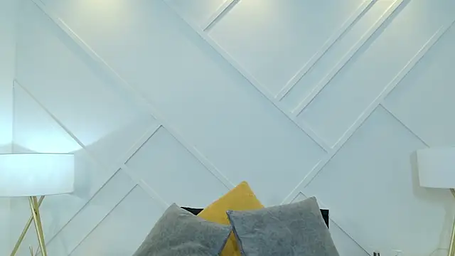 Juliabadlee online show from May 2026 11:36:01 PM