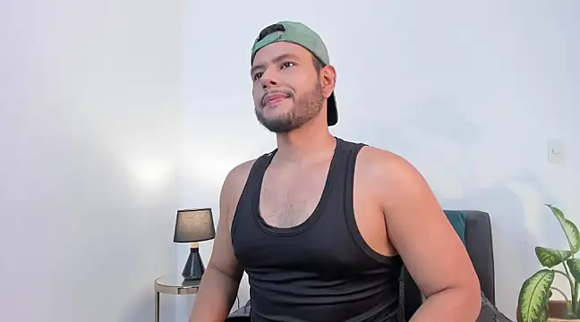 Snapshot of Nate_Ocean chatting on February 2025 01:10:01 AM Nate Ocean online show from February 2025 01:10:01 AM