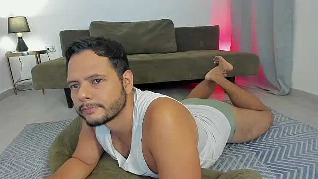 Snapshot of Nate_Ocean chatting on November 2025 02:44:02 AM Nate Ocean online show from November 2025 02:44:02 AM