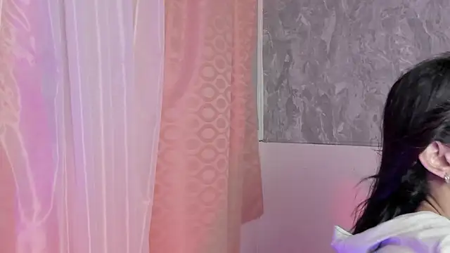 Mara friendboy699 online show from December 2024 07:46:02 PM