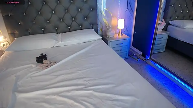 Snapshot of Julieta_De_Los_Angeles chatting on January 2025 08:08:02 AM Julieta De Los Angeles online show from January 2025 08:08:02 AM