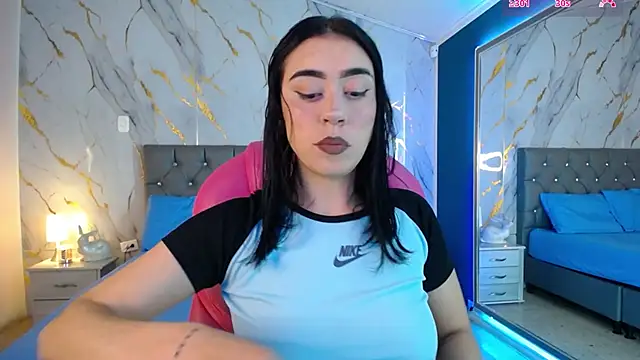 Snapshot of Julieta_De_Los_Angeles chatting on March 2025 03:34:01 AM Julieta De Los Angeles online show from March 2025 03:34:01 AM