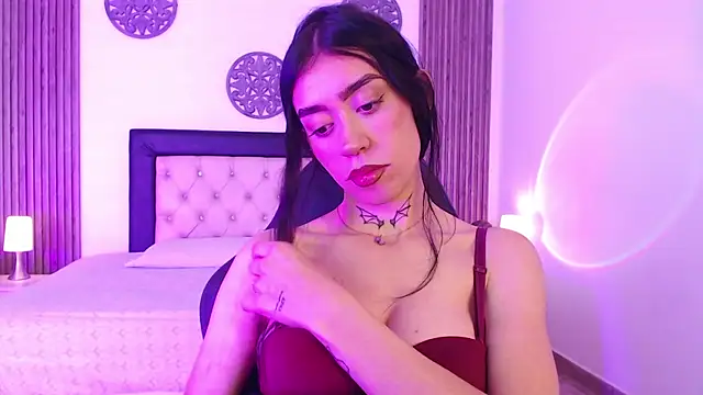 Snapshot of Julieta_De_Los_Angeles chatting on December 2025 02:06:02 AM Julieta De Los Angeles online show from December 2025 02:06:02 AM