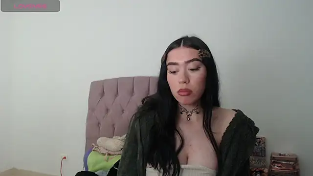 Snapshot of Julieta_De_Los_Angeles chatting on March 2026 11:48:01 PM Julieta De Los Angeles online show from March 2026 11:48:01 PM