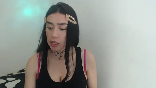 Snapshot of Julieta_De_Los_Angeles chatting on April 2026 12:06:01 AM Julieta De Los Angeles online show from April 2026 12:06:01 AM