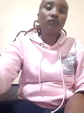 Snapshot of StacyGee24 chatting on February 2025 08:10:01 PM StacyGee24 online show from February 2025 08:10:01 PM