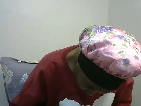 Snapshot of StacyGee24 chatting on September 2025 05:49:01 PM StacyGee24 online show from September 2025 05:49:01 PM