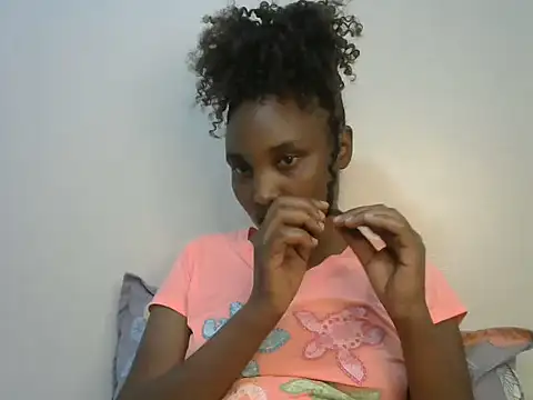 Snapshot of StacyGee24 chatting on October 2025 05:46:01 PM StacyGee24 online show from October 2025 05:46:01 PM