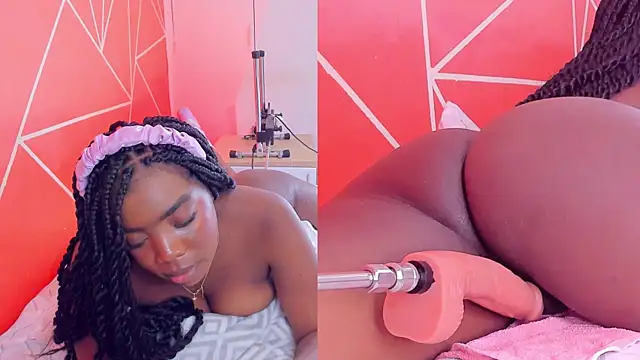 Snapshot of zoeethompson_cm chatting on February 2025 01:34:01 AM zoeethompson cm online show from February 2025 01:34:01 AM