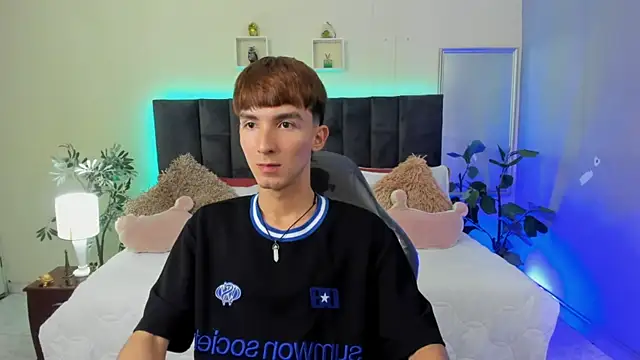 Snapshot of Jake_evans chatting on May 2026 01:40:01 PM Jake evans online show from May 2026 01:40:01 PM