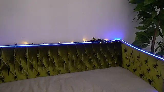 MonAmourrrR online show from January 2025 10:52:02 AM