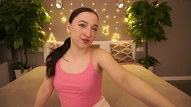 MonAmourrrR online show from January 2025 06:52:01 AM