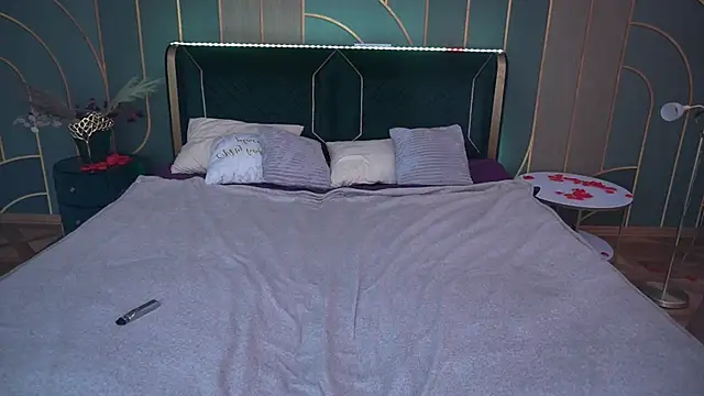 MonAmourrrR online show from March 2025 10:21:02 AM